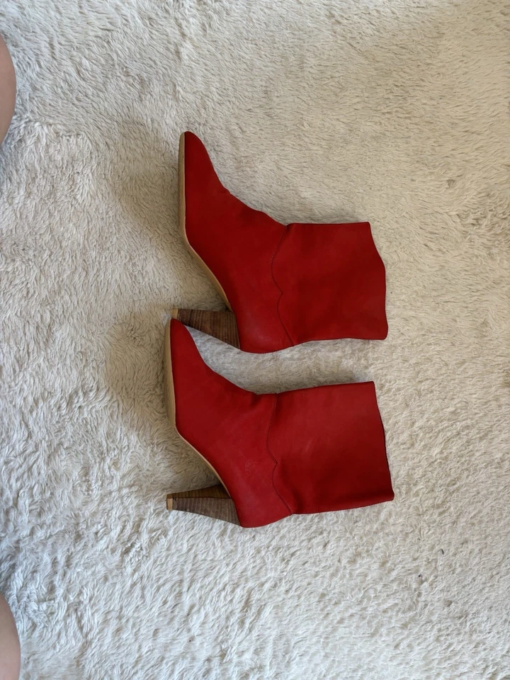 Botines Guido Pasquali de gamuza roja raros años 80 | Tacones italianos vintage Foto 3 de 4