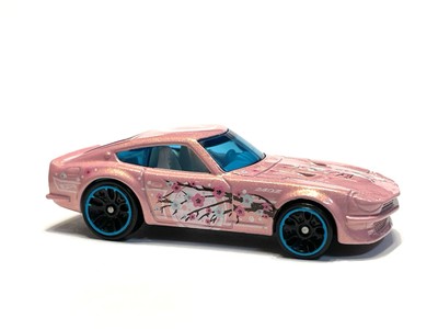 Hot wheels New 2025 Recolor Datsun 240z Correct Parts unspun