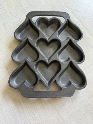 John Wright Cast Iron Heart-Shaped Muffin Cookie Baking Pan Mold
