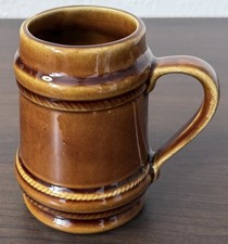 VEB Steingutwerk Torgau Bierkrug mit Griff, neu, (S599)