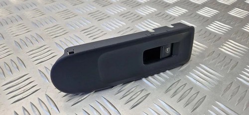 VW GOLF VIII CD1 Schalter für Fensterheber hinten links 5K0867256 1.60 31104858