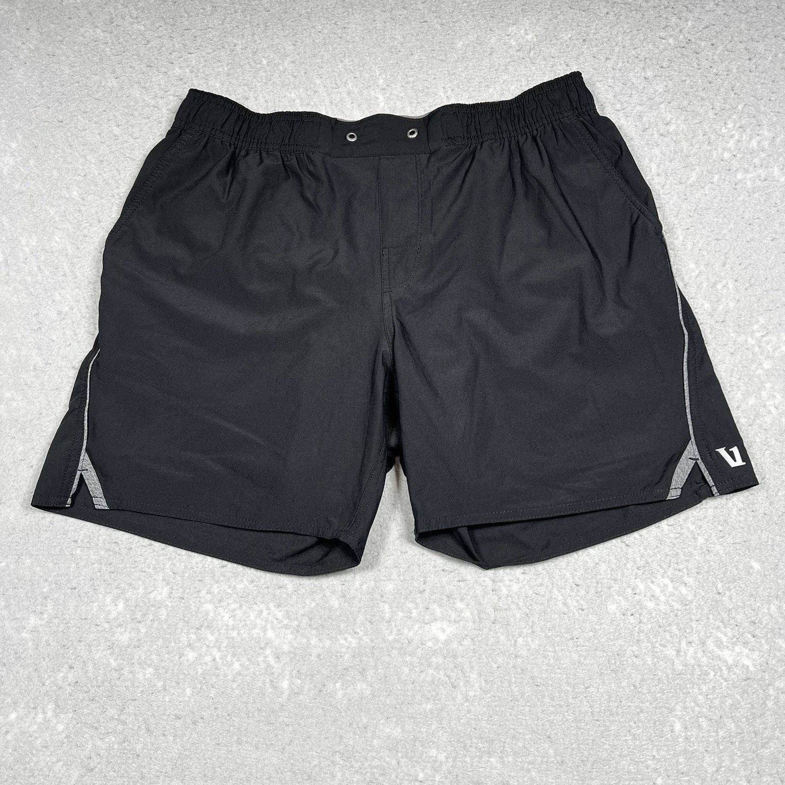 Vuori Trail Running Shorts Mens Size Medium Black Gray Elastic Waist Lined