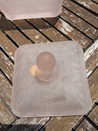 Vintage Tiara Indiana Glass Honey Bee Hive Candy Dish W/Frosted Pink Lid - Picture 8 of 10