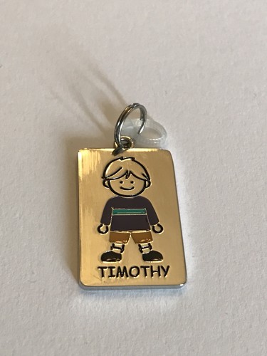 Mochila de identificación con dije con etiqueta de nombre para niños TOTALMENTE NOMBRES PARA NIÑOS A-Z más espacios en blanco - Imagen 46 de 49