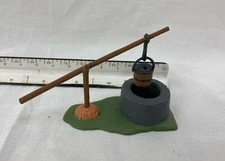 Marx Playset Small Stone Well with Wood Dipper Bucket