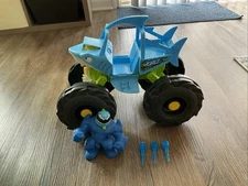 Heroes of Goo Jit Zu Stretch and Strike Thrash Mobile Vehicle Missiles Truck