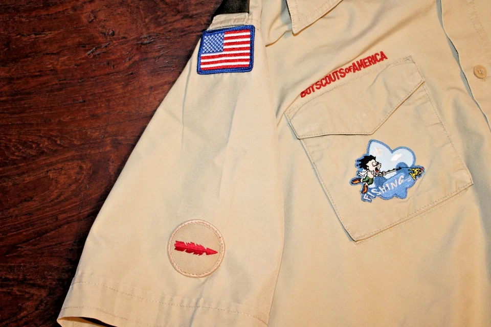 Boy Scouts of America BSA Men's Shirt Tan Medium Sewn Patches Short Sleeve - Image 3 of 4