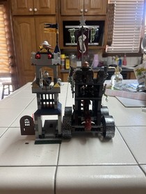 LEGO Castle 7037 Tower Raid Vintage Complete Medieval Set With Both Manuals