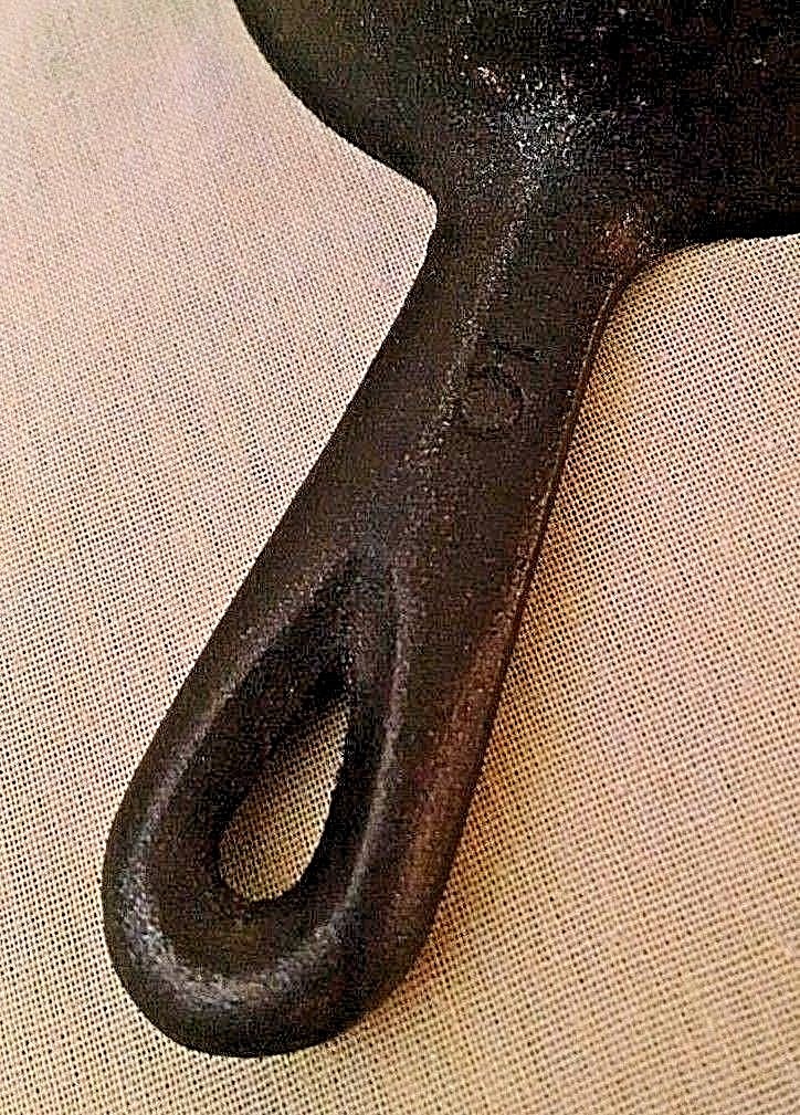 CAST IRON SKILLET ASHTRAY COLUMBIA FURNITURE ARLINGTON VA EARLY