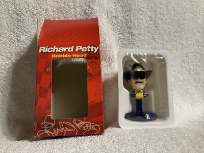 NASCAR  RICHARD PETTY Bobble Head New Signature #43 Pop-Secret RARE  REDUCED