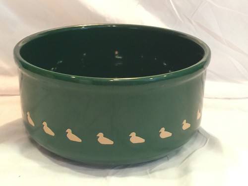 WAECHTERSBACH SPAIN 8-3/4" Hunter Green & DUCK Deep Well Vegetable Dessert Bowl - Picture 2 of 4