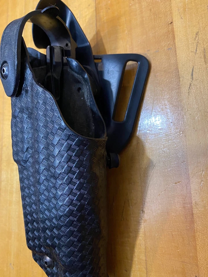 Glock 20 21 (17 19 22 23 45 37 47 49 ) Safariland 6360 Level III Holster LH - Image 3 of 4