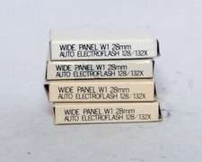 Minolta Wide Panel W1 28mm Auto Electroflash 128 132x 35mm SLR film camera Flash