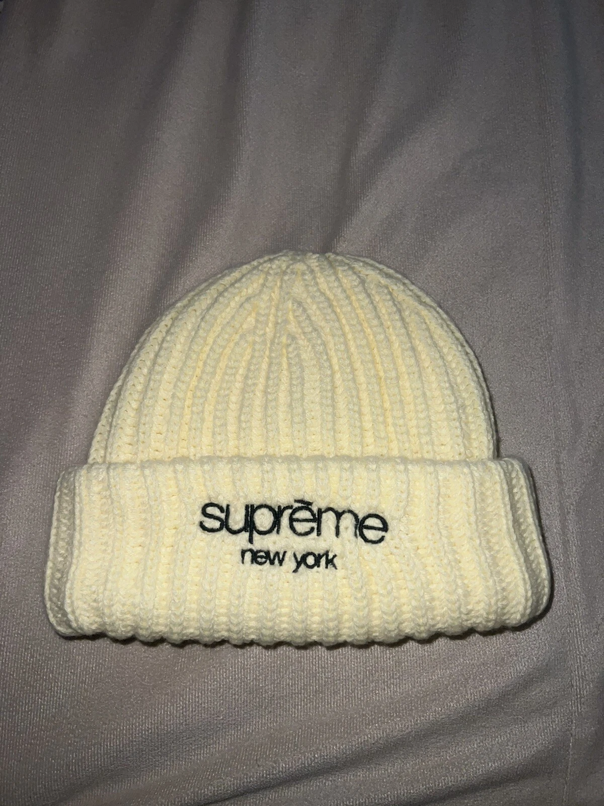 Bonnet côtelé Supreme FW22 crème OS