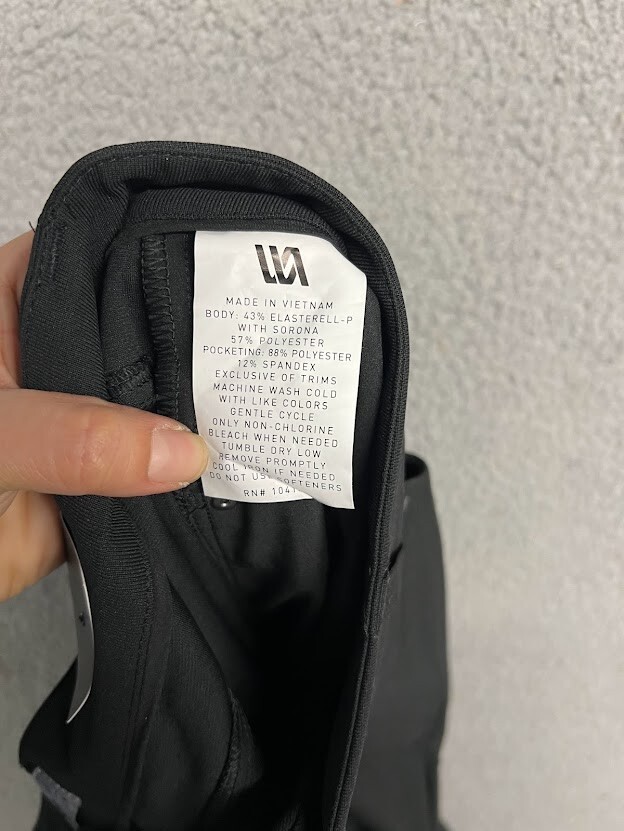 VRST Commuter 5 Pocket Athletic Fit Pants Mens Size 38x34 Pure Black