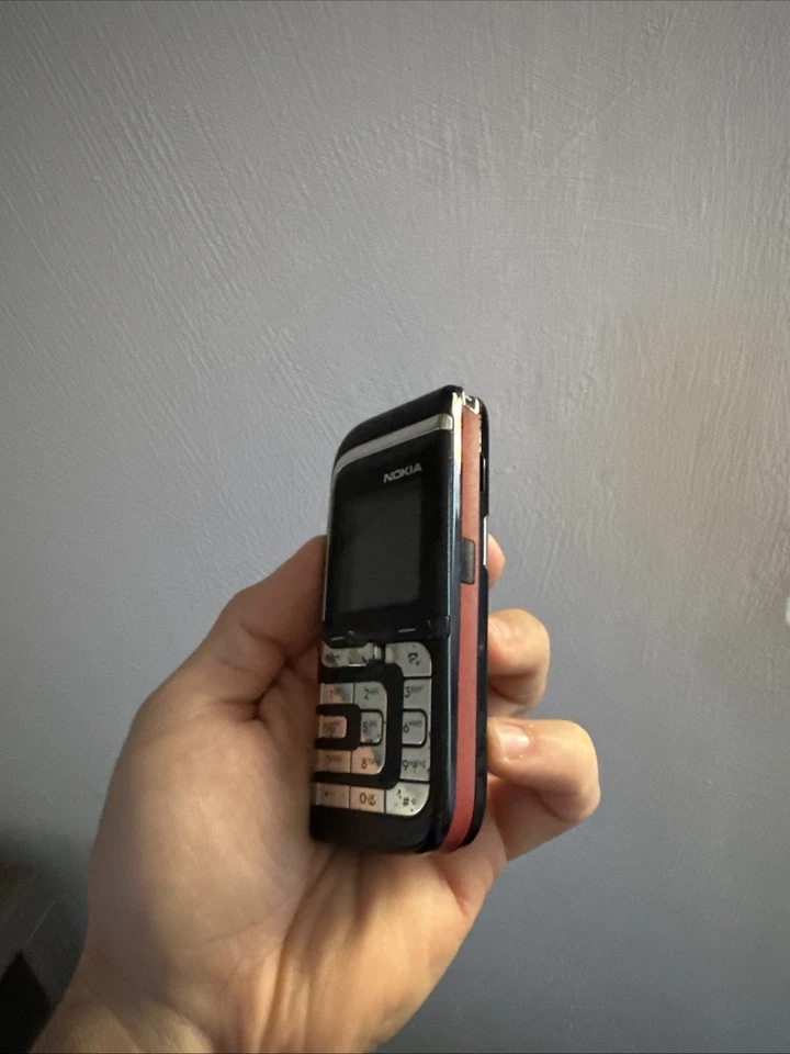 Nokia 7260 Vintage Non Funzionante - Immagine 4 di 4