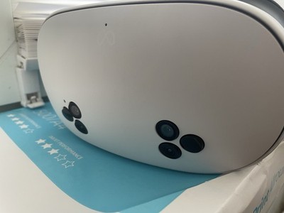 Meta Quest 3S Standalone-VR-Headset 128 GB weiß/schwarz mit Controllern