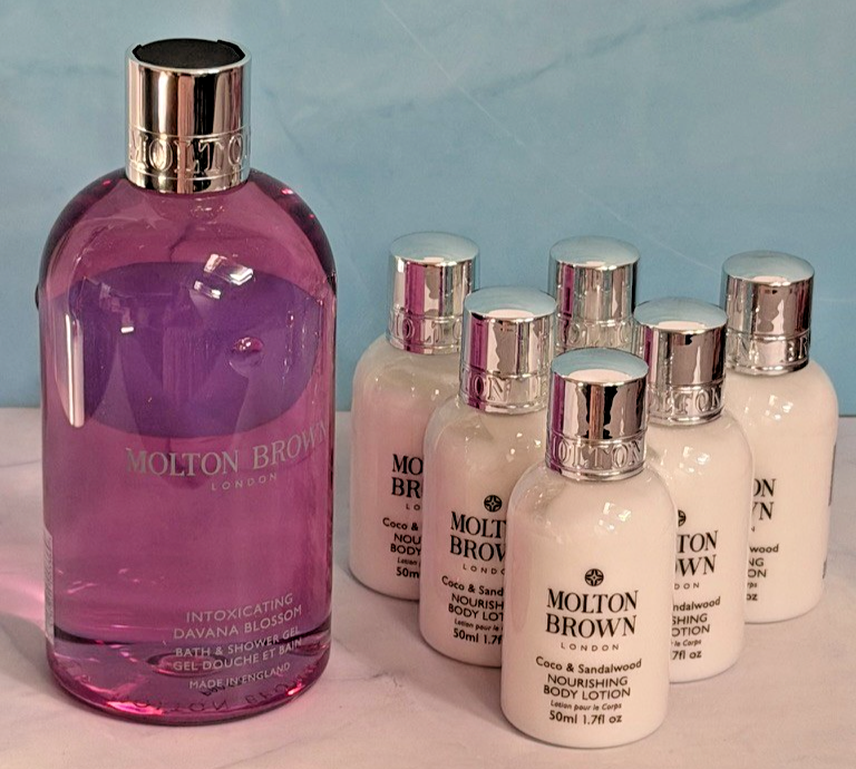 Molton Brown Intoxicating Davana Blossom Shower Gel 300Ml - Image 3