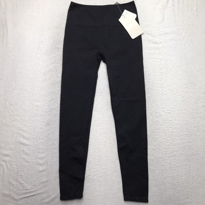 NWT FABLETICS High Waisted Seamless Classic Legging Women XS (24x24) Black Yoga