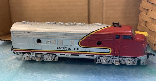 Vintage Life Like HO Scale Train Engine 