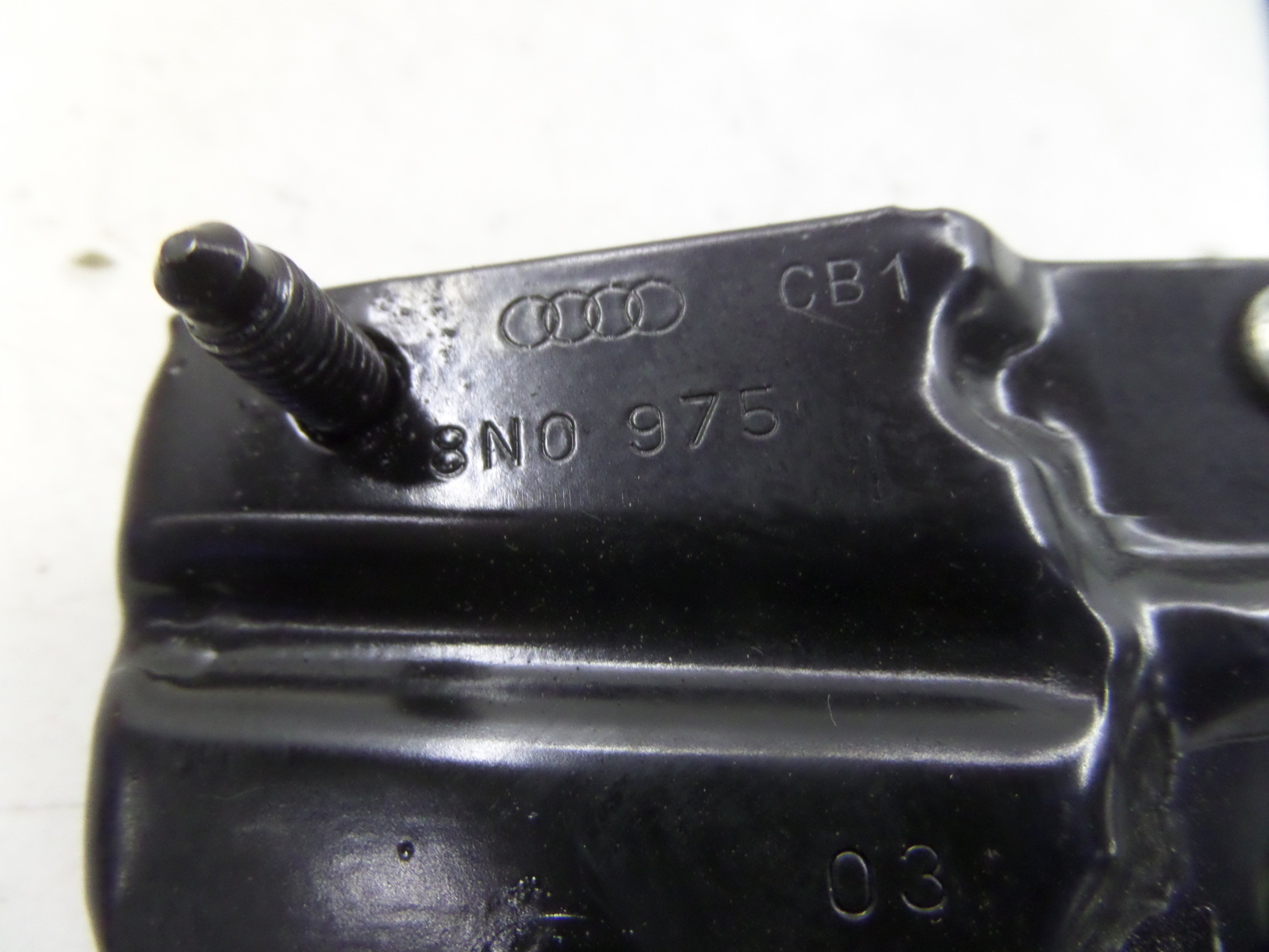 Audi TT 225hp Fuel Door Release Actuator MK1 0005 OEM 1C0 818 773 eBay