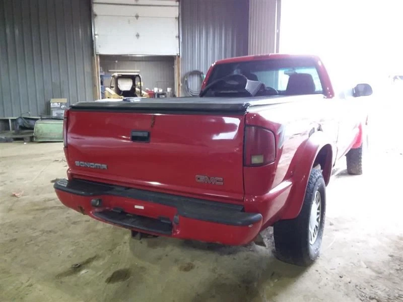 Capó GMC Canadá solo se adapta a 95-05 Blazer S10/Jimmy S15 2001877 Foto 4 de 4