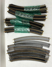 TYCO Model Railroad HO Scale 18" R Train 30 degree Curved Tracks 59pcs Austria
