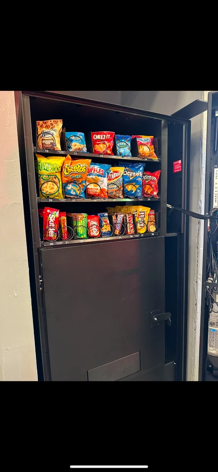 Brand New Combo Vending machine /  With 60 options.  Munchy Machine - Image 2 of 4