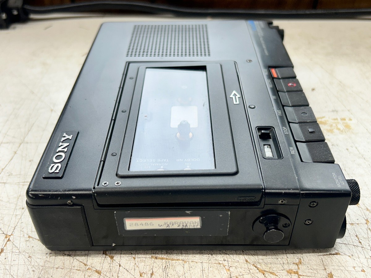 ポータブルプレーヤー SONY TC-D5M Sony TC-D5M Vintage Portable Stereo Cassette Recorder Fully