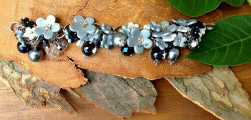 BRACCIALE FIORITO FIORI COLORE ARGENTO art.1321 - Foto 1 di 1