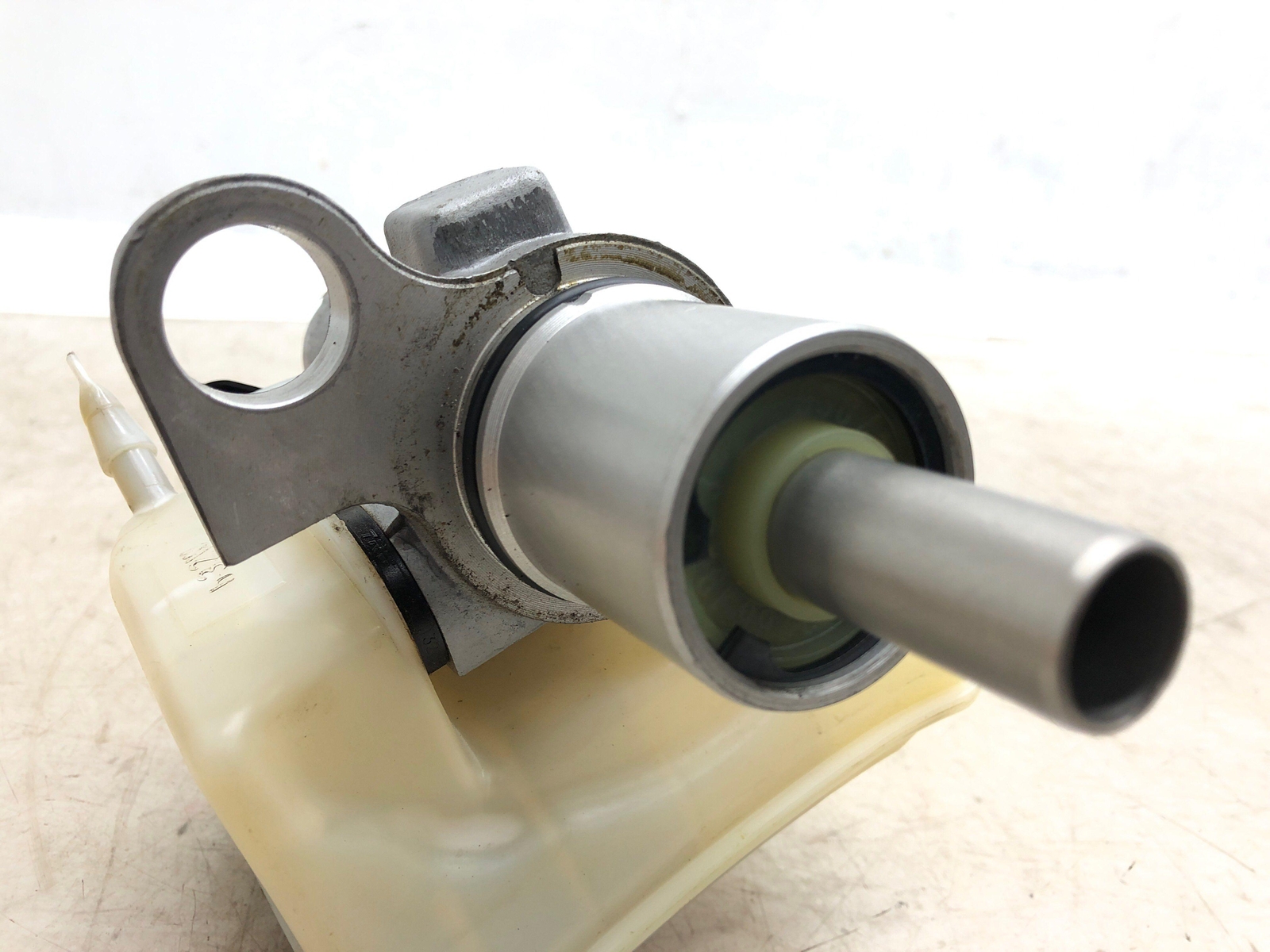 2006-2012 BENTLEY CONTINENTAL OEM BRAKE MASTER CYLINDER *76K MILES* 3D0611301B