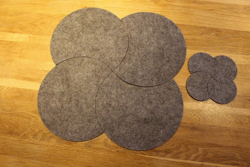 Multi Placemats and Coaster Moon Shape Set 16 pieces Housewarming Gift - Picture 6 of 8