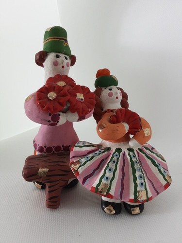 Russian Dymkovo Clay Figurine Folk Art Handmade Girl On A Bench With Boy - Picture 5 of 5