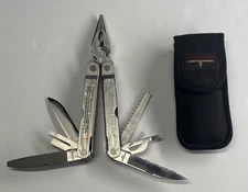 LEATHERMAN, SUPER TOOL  Multi Tool w/ Sheath USA, Very Clean. Looks Never Used.