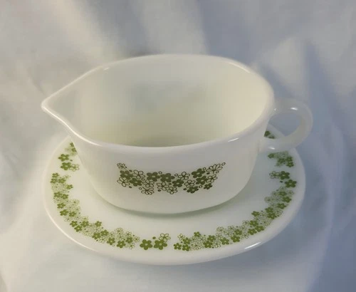 VTG Pyrex Corning Corelle Crazy Daisy Spring Blossom, Gravy Boat & Saucer Plate
