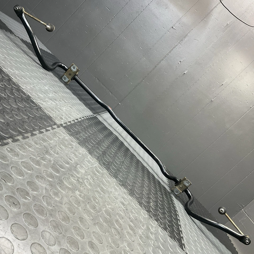 2003-2014 Volvo XC90 Rear Sway Bar Anti Roll Stabilizer Bar OEM - Image 3 of 4