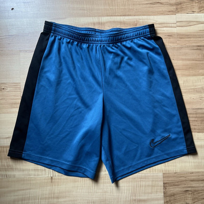 Nike Dri-FIT Herren Slim Fit Shorts blau/schwarz Größe S