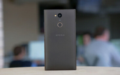 スマートフォン本体 SONY - SONY Xperia L2 Global Version Black s-l400.jpg