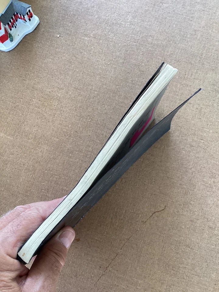 Motor/chassi Mercedes-Benz TIPO 280 CE-300 CD MOD. Catálogo 123 - F (9/80) - Imagem 3 de 4