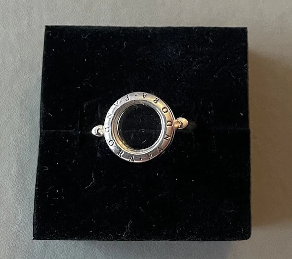 Pandora floating hotsell locket ring charms