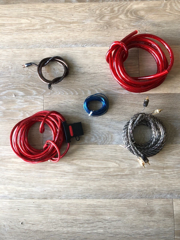 Clarion DXZ375MP Receiver/ Speaker Audio Wires & Power Wires/ Audio Connectors. - Image 2 of 4