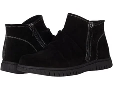 Comfortiva Calla Black Suede Booties Ankle Boots   Size 7.5           (Save 59%)