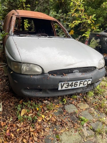 Ford Escort Van - Picture 1 of 6