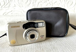 Vintage SAMSUNG FINO 80XL 35mm film point and shoot camera with case lomo retro
