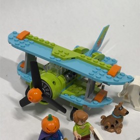 LEGO Scooby-Doo: Mystery Plane Adventures (75901) COMPLETE Manual & Mini Figures