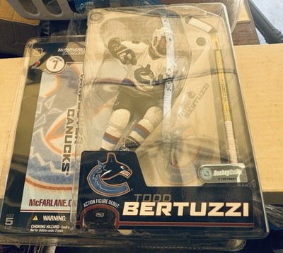 Vancouver Canucks NHL McFarlane Series 7 Todd Bertuzzi Vintage Figure NIB
