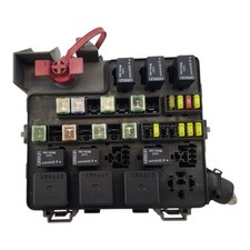 Dodge Stratus 2005-2006 caja de fusibles caja de fusibles módulo de relé P05087249AC