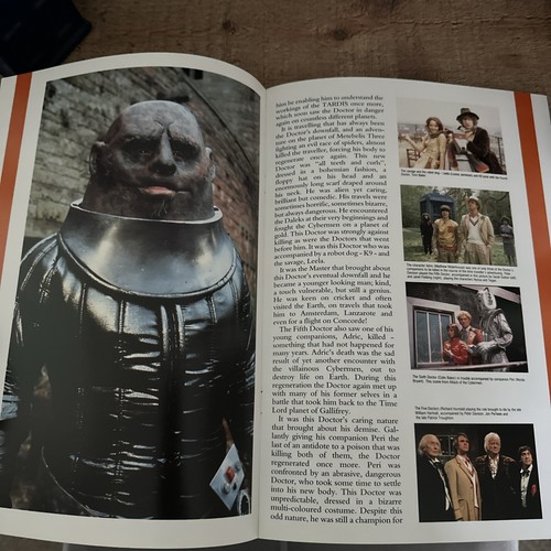 Doctor Who - The Ultimate Adventure Souvenir Brochure - Colin Baker - Picture 3 of 3