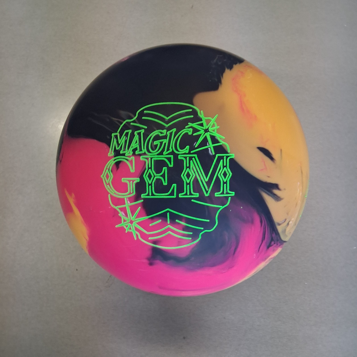 ボウリングボール　ロトグリップ　マジックジェム　15ポンド Roto Grip Magic Gem 1ST QUALITY bowling ball 15 LB. NEW IN BOX