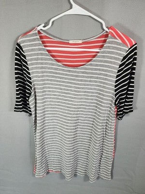 12 Pm By Mon Ami Scoop Neck Striped Tee in Gray, Black & Coral